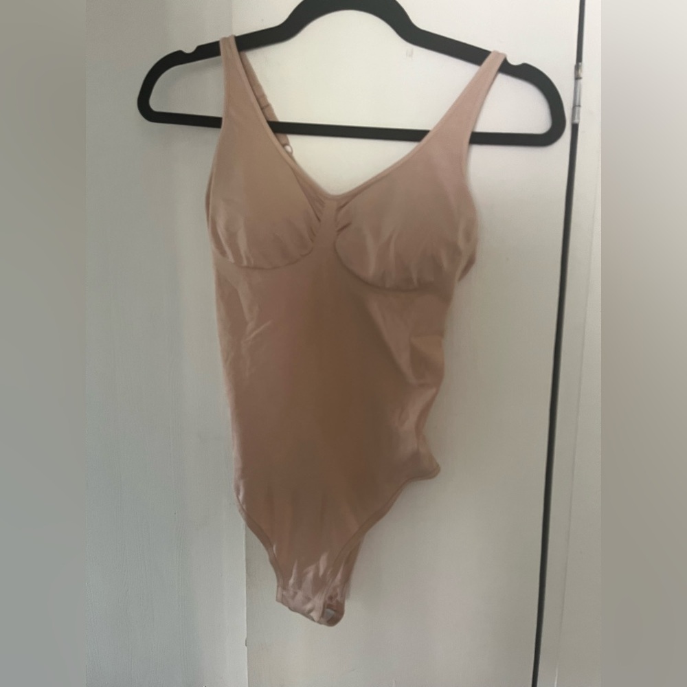 H&M Light Pink Light shape body suit